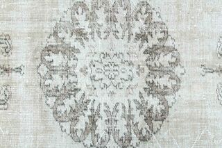 Farmhouse Decor Vintage Rug - Thumbnail