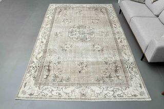 Hand-Knotted Vintage Turkish Rug - Thumbnail