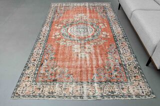 Handmade Vintage Turkish Rug - Thumbnail