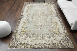 Vintage Living Room Rug - Thumbnail