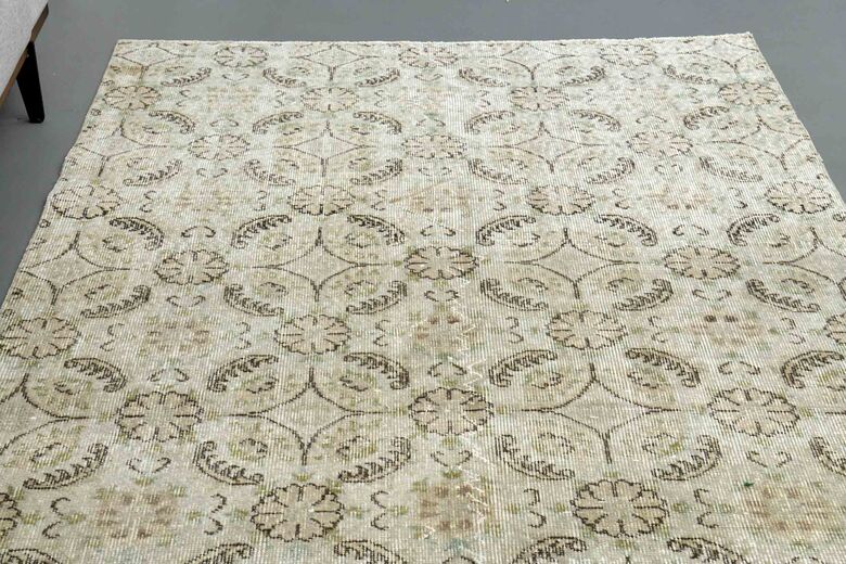 Floral Vintage Turkish Rug