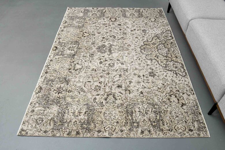 Neutral Floral Vintage Turkish Rug