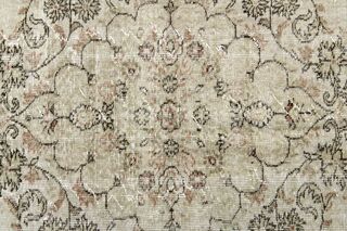 Neutral Bohemian Vintage Rug - Thumbnail