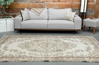 Neutral Bohemian Vintage Rug - Thumbnail