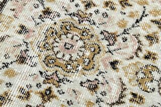 White Floral Rustic Rug - Thumbnail