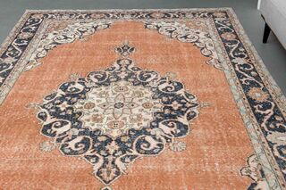 7x11 Medallion Vintage Turkish Rug - Thumbnail