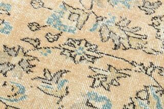 Minimal Details Vintage Turkish Rug - Thumbnail