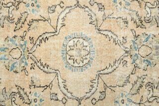 Minimal Details Vintage Turkish Rug - Thumbnail