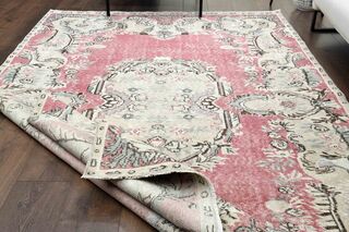 Shabby Chic Decor Vintage Rug - Thumbnail