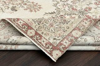 Minimalist Details Vintage Rug - Thumbnail