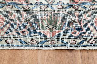 Minimalist Vintage Turkish Rug - Thumbnail