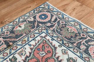 Minimalist Vintage Turkish Rug - Thumbnail