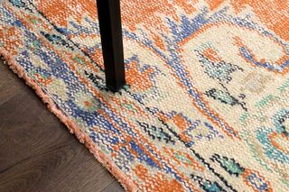 Farmhouse Decor Vintage Turkish Rug - Thumbnail