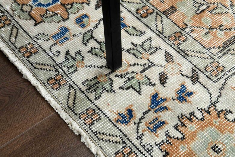 Farmhouse Decor Vintage Turkish Rug