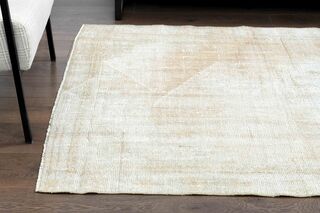 Farmhouse Decor Vintage Turkish Rug - Thumbnail