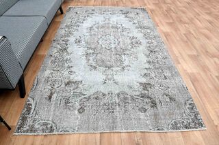 Eclectic Vintage Turkish Rug - Thumbnail