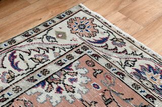 Oriental Pattern Vintage Turkish Rug - Thumbnail