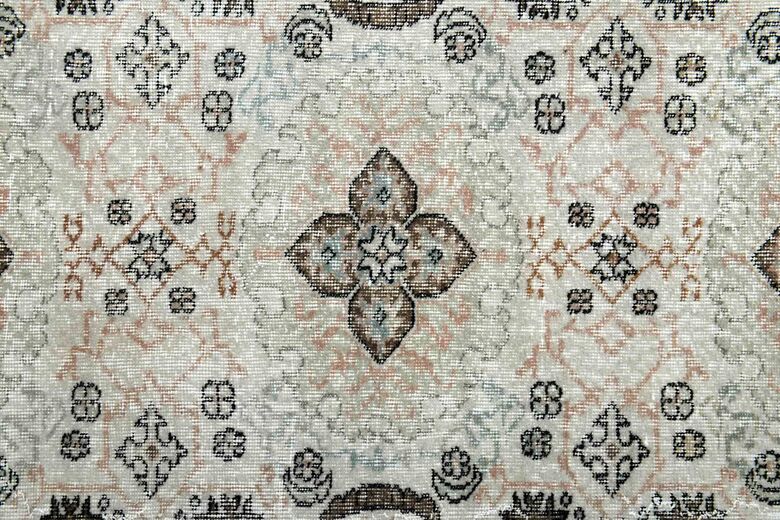 Wool Floral Pattern Turkish Area Rug