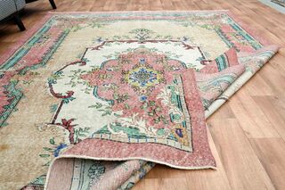 Colorful Oriental Turkish Rug - Thumbnail