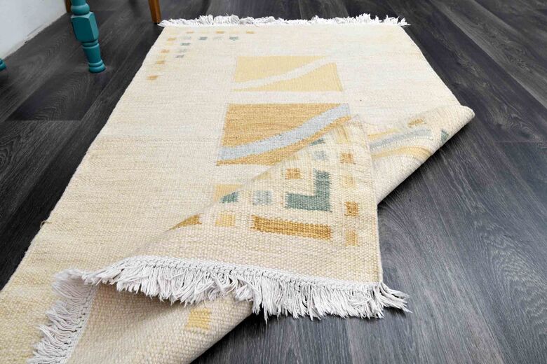 Fringed Vintage Turkish Rug