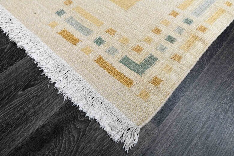 Fringed Vintage Turkish Rug