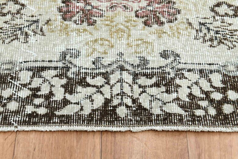 Special Floral Turkish Rug