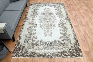 Large Turkish Area Rug - Thumbnail