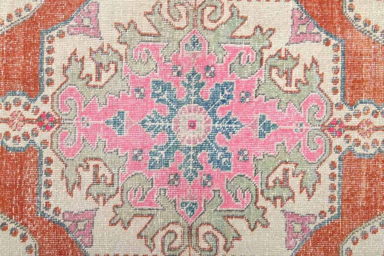 Vintage Turkish Oriental Rug